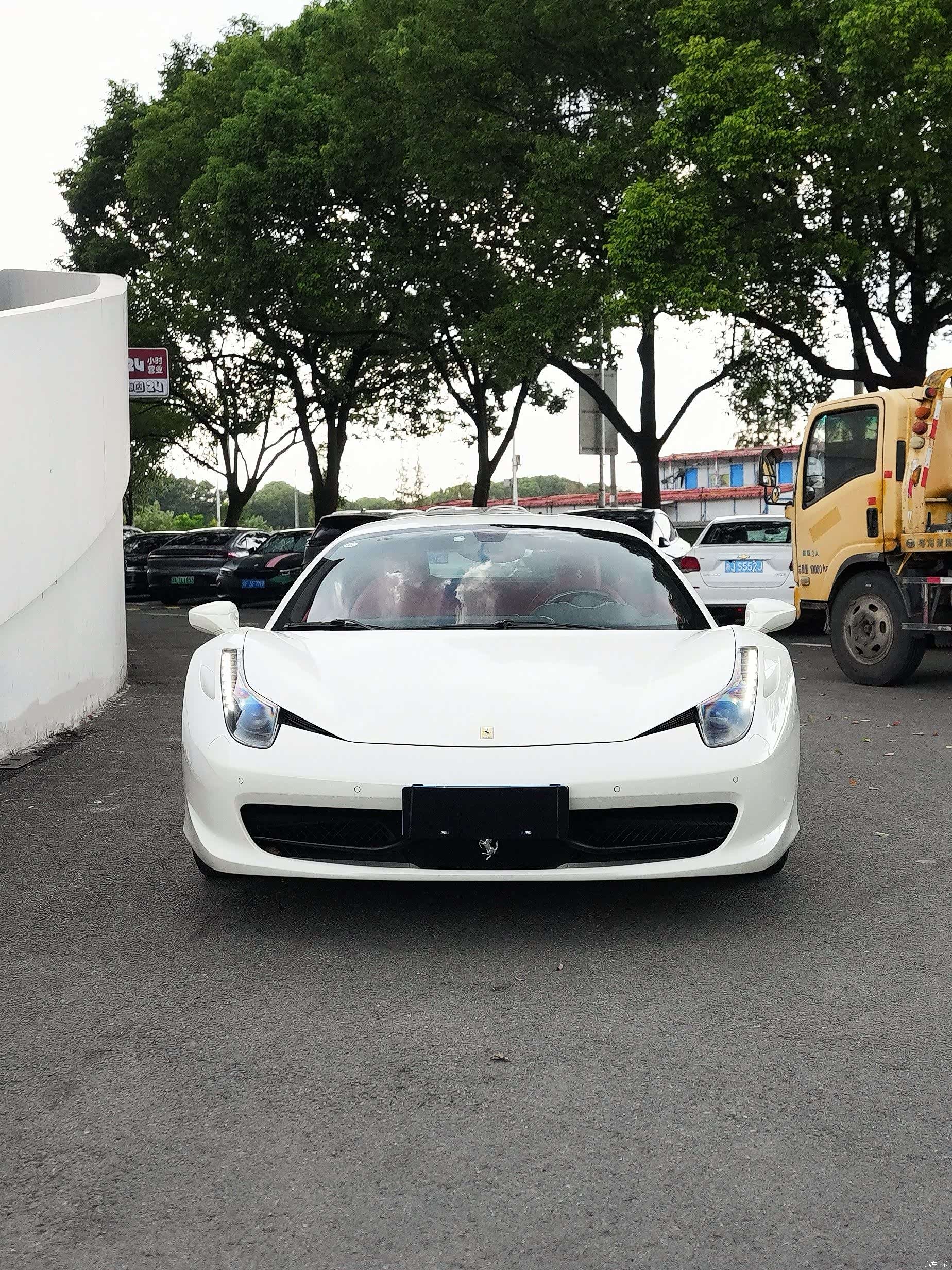 Ferrari 458, 2014 3