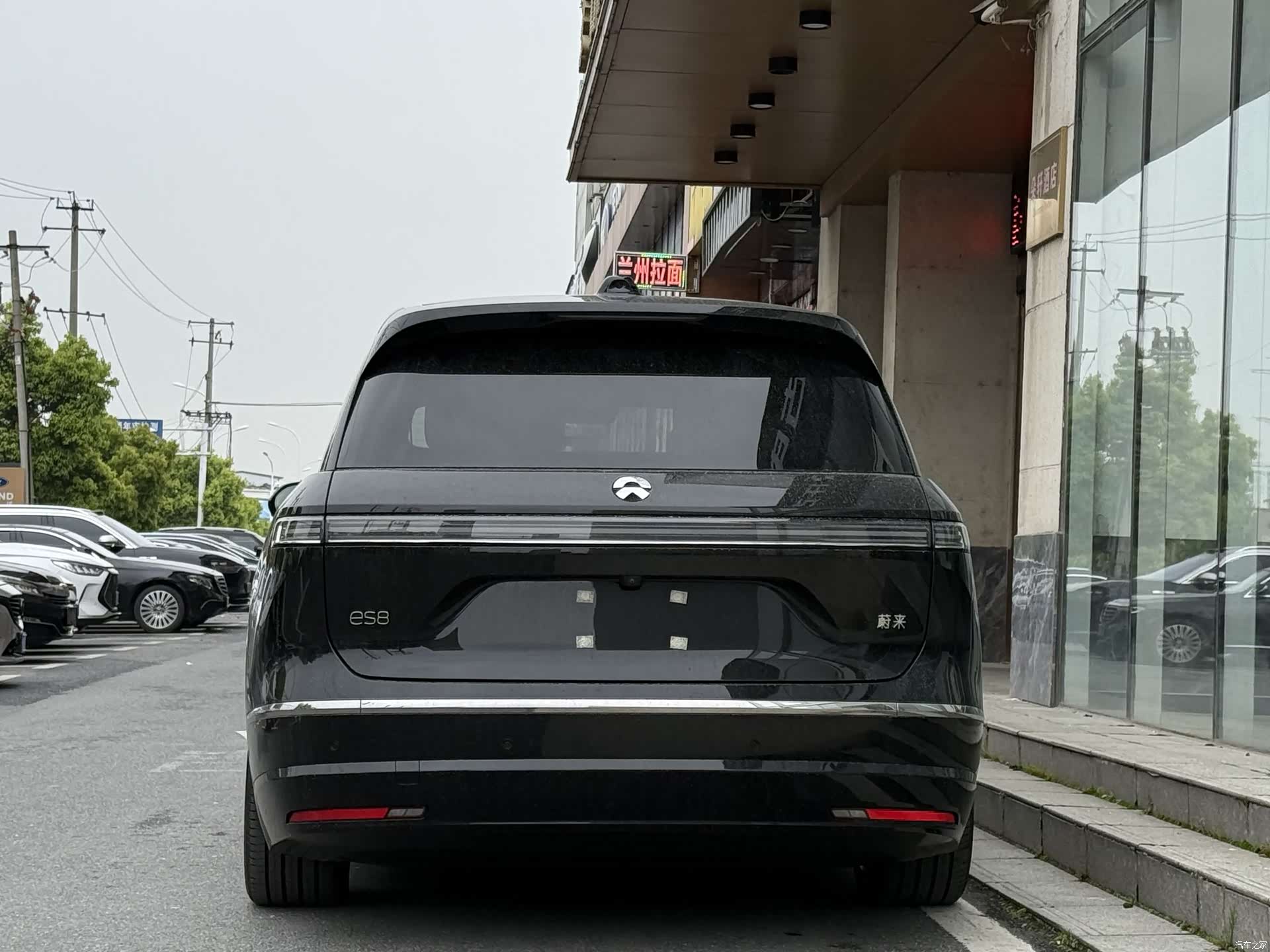 NIO ES8, 2025 6