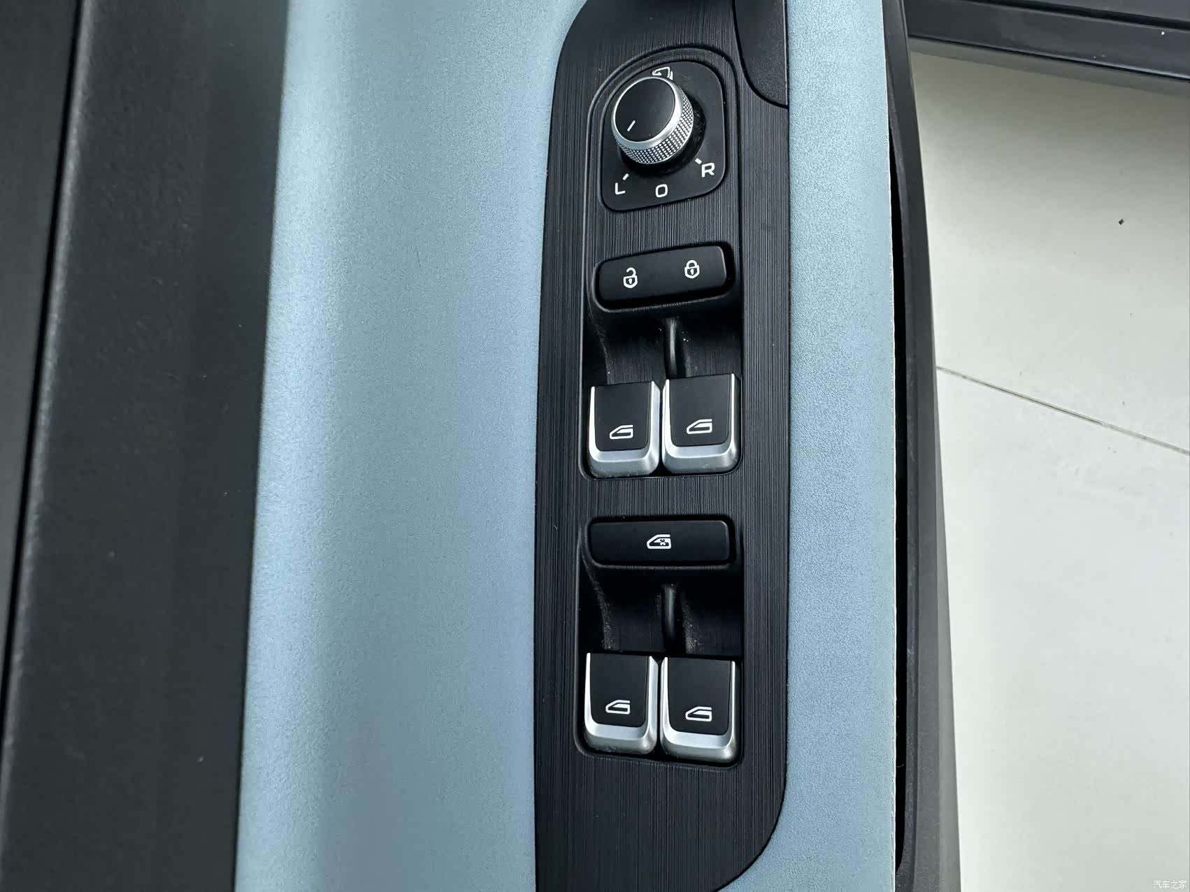 Geely Emgrand, 2022 19