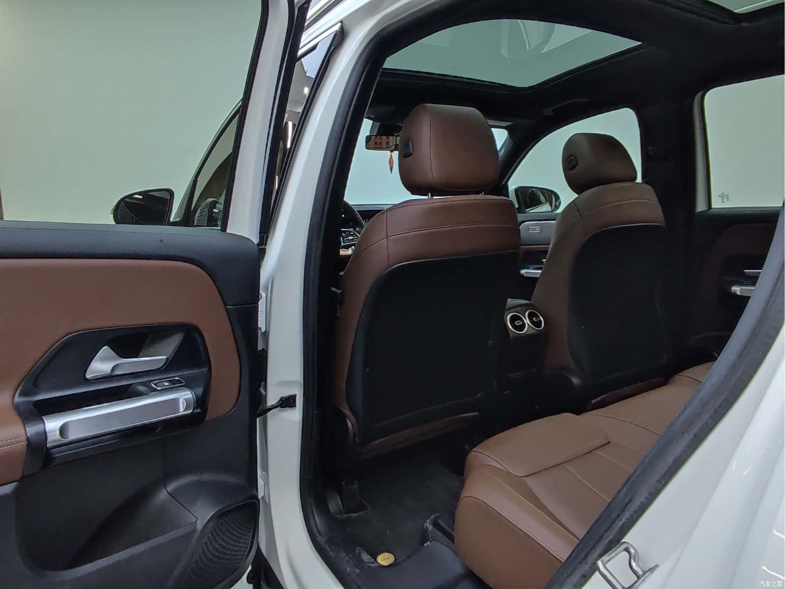 Mercedes-Benz GLB, 2020 6