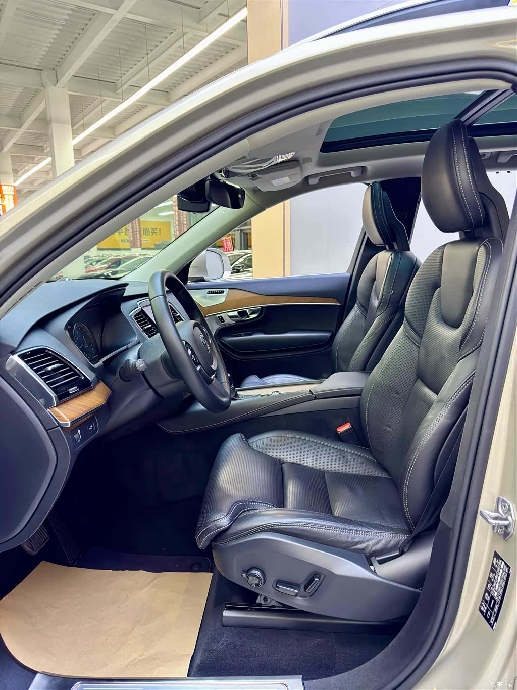 Volvo XC90, 2016 все фото