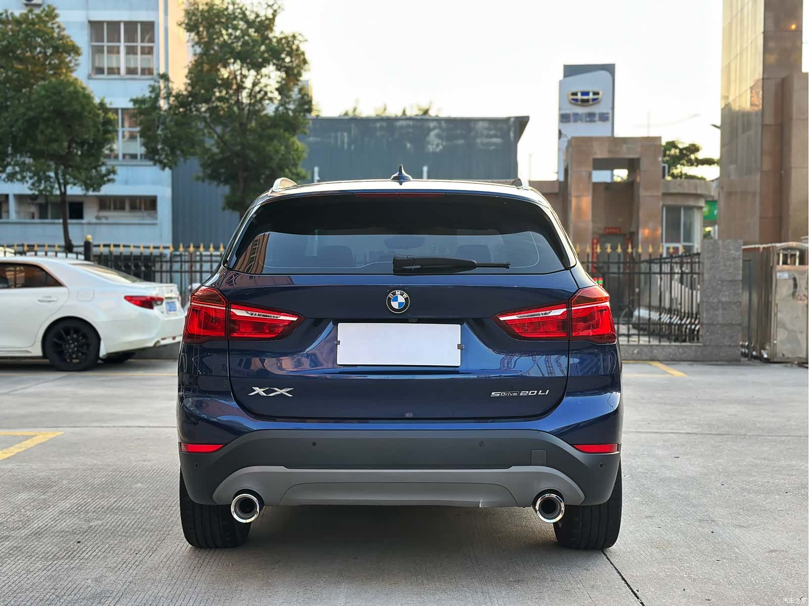BMW X1, 2019 все фото