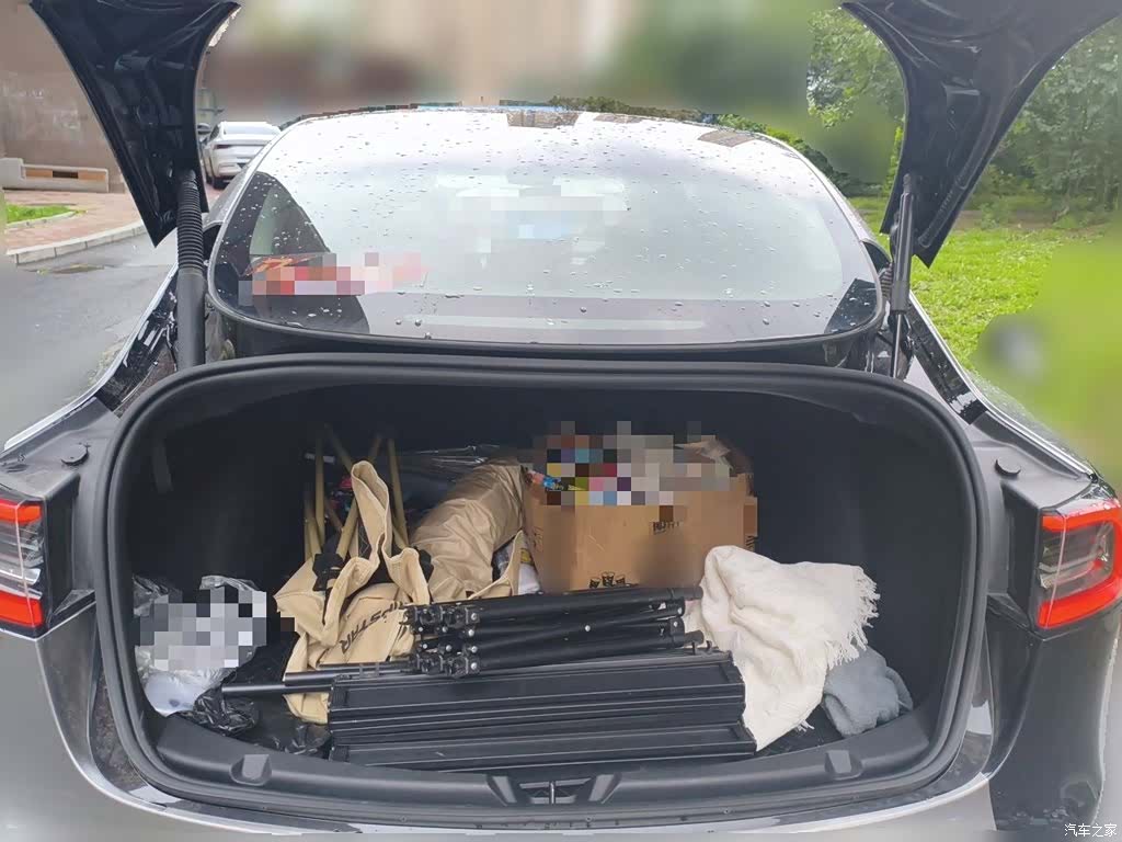 Tesla Model 3, 2023 10