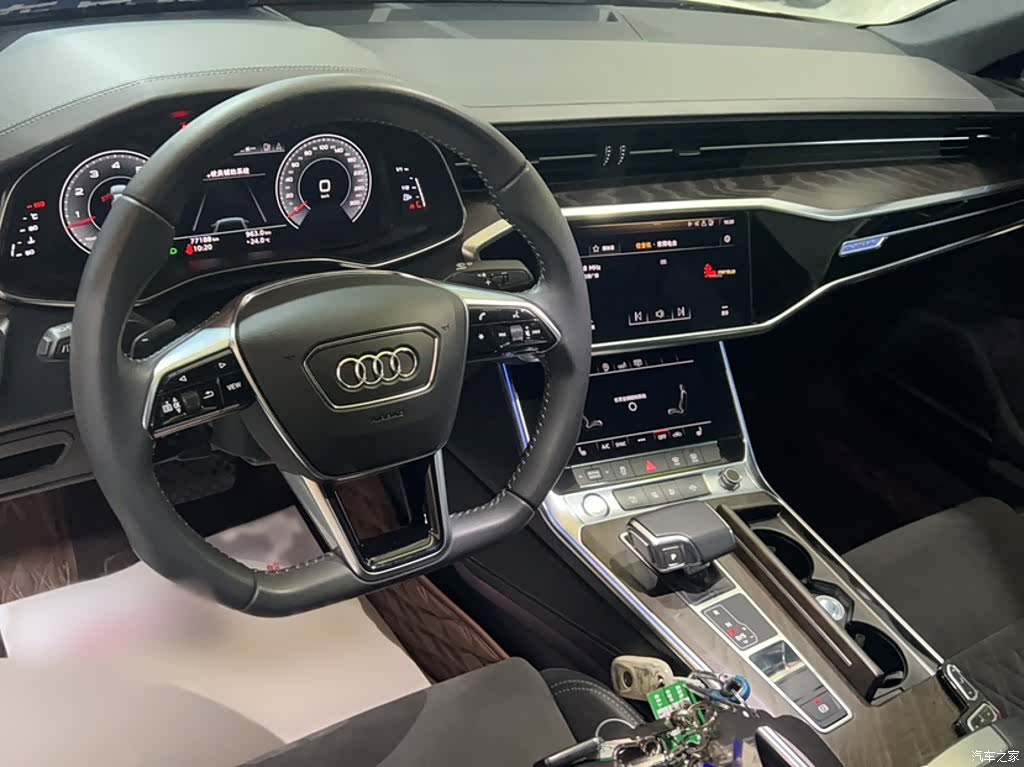 Audi A6L, 2020 4