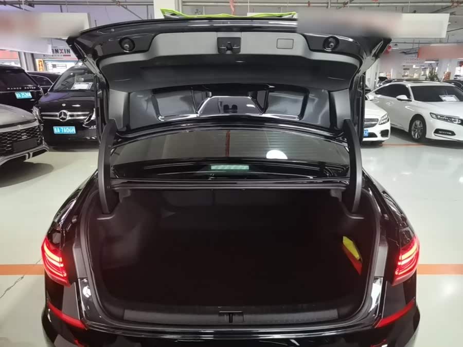 Volkswagen Passat 2023, фото 19