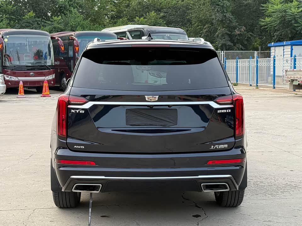 Cadillac XT6