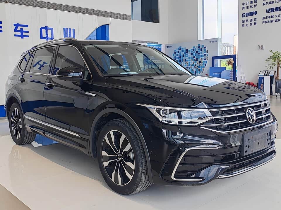 Volkswagen Tiguan L
