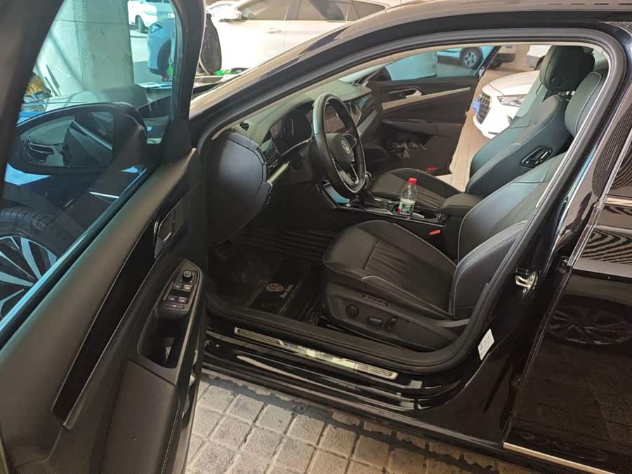 Volkswagen Passat 2022, фото 14