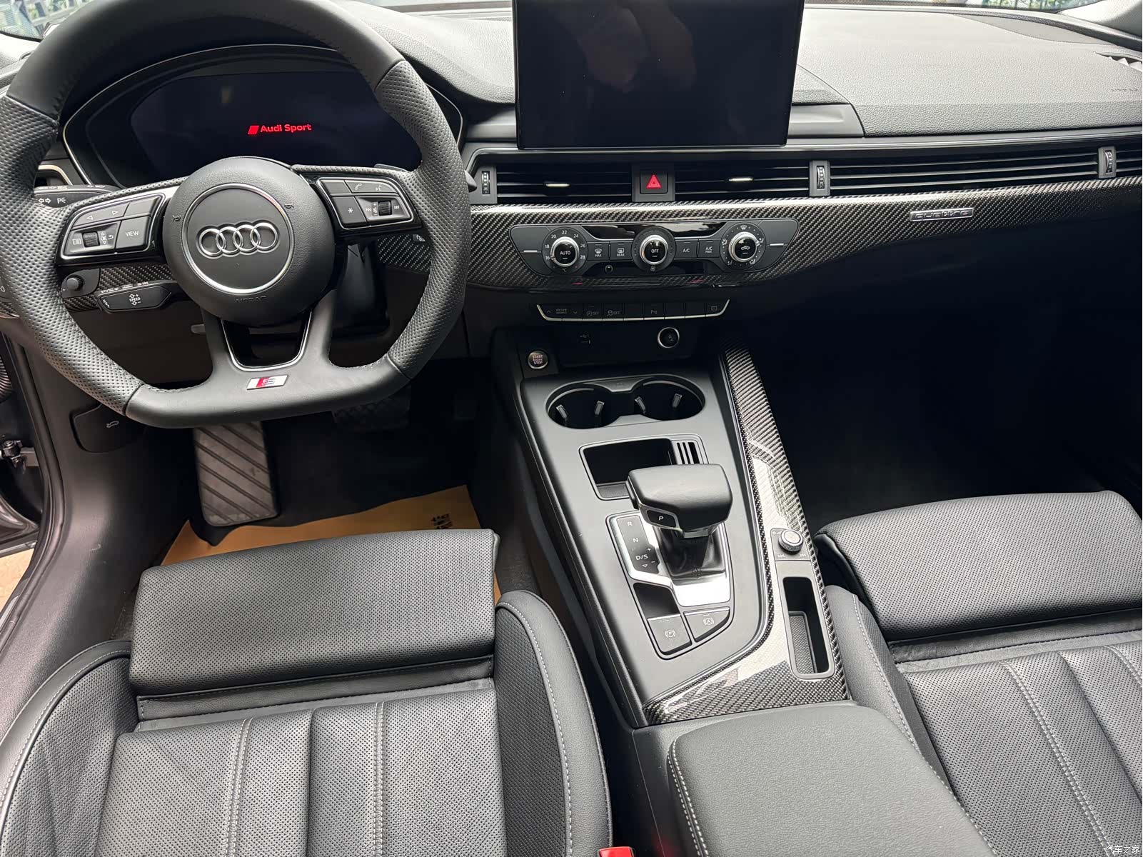 Audi A4L, 2022 7