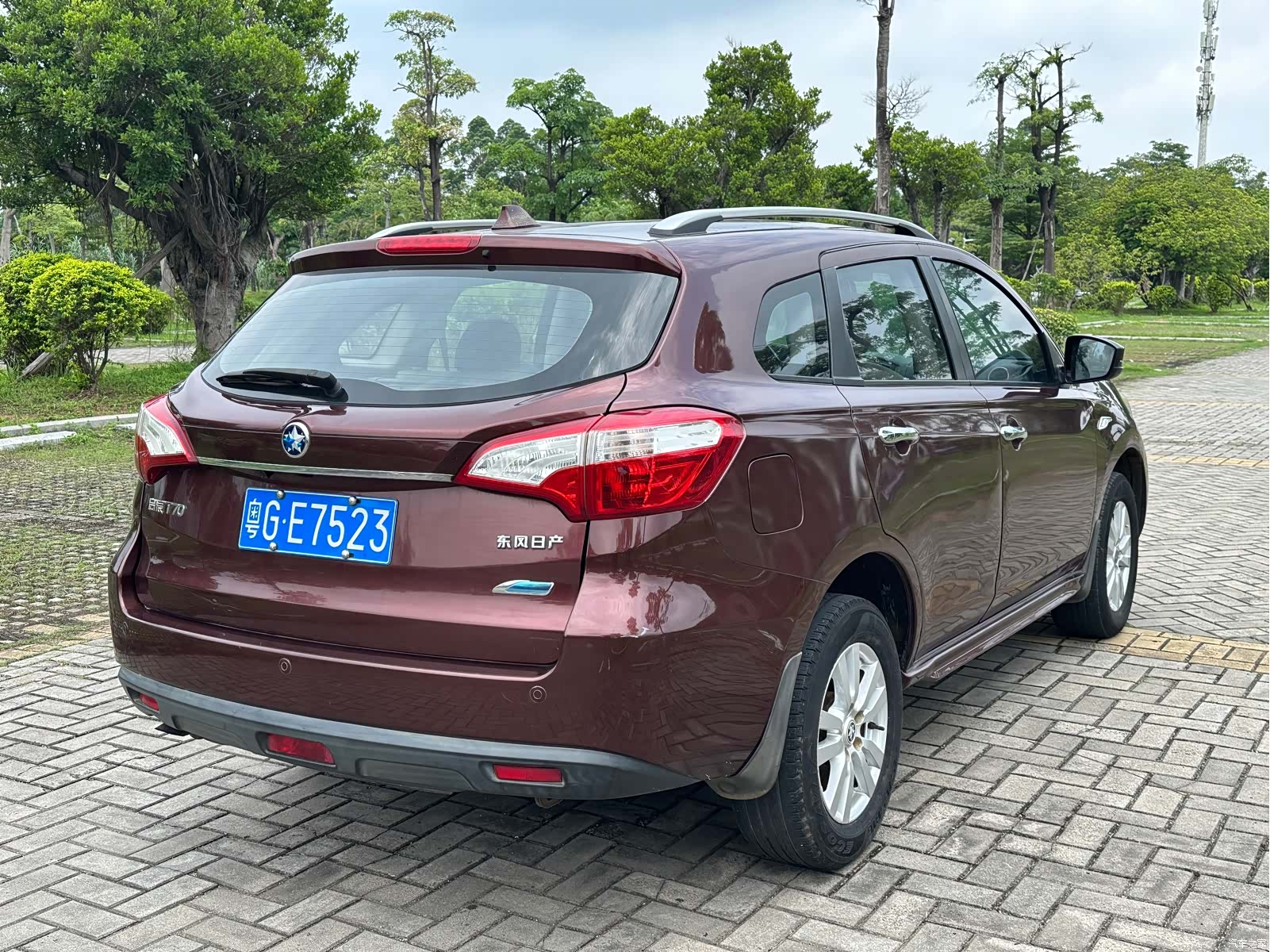 Nissan T70, 2015 все фото