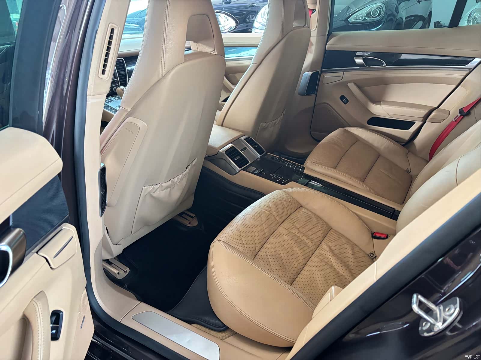 Porsche Panamera, 2011 19