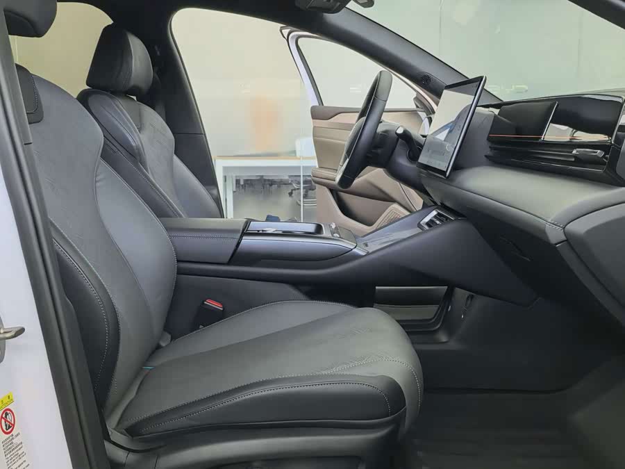 BYD Qin L 2025, фото 5