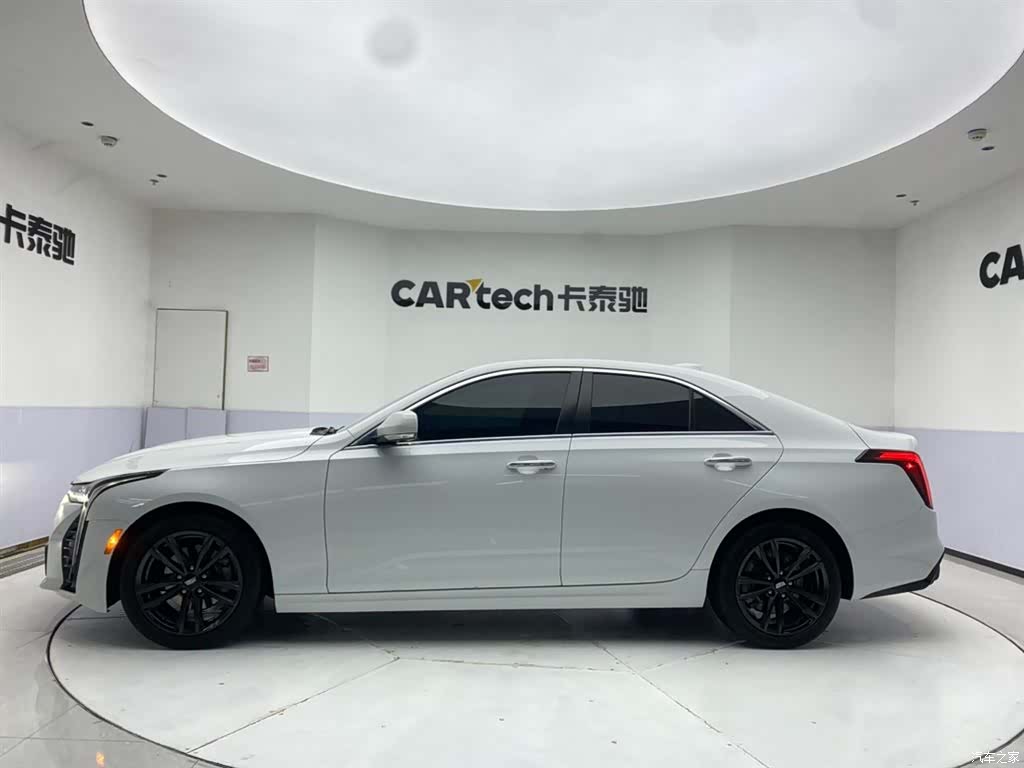 Cadillac CT4, 2023 8