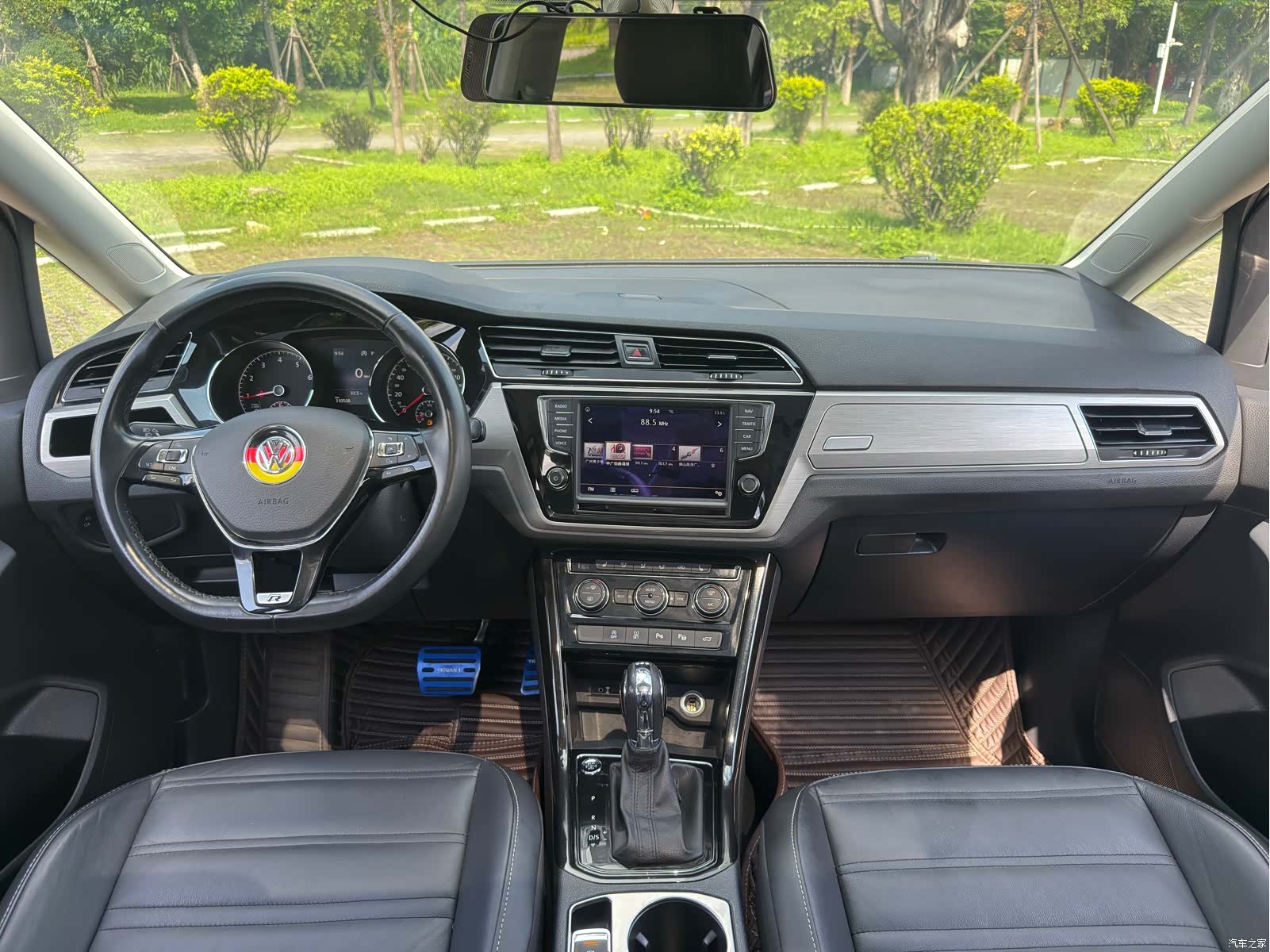 Volkswagen L, 2018 6