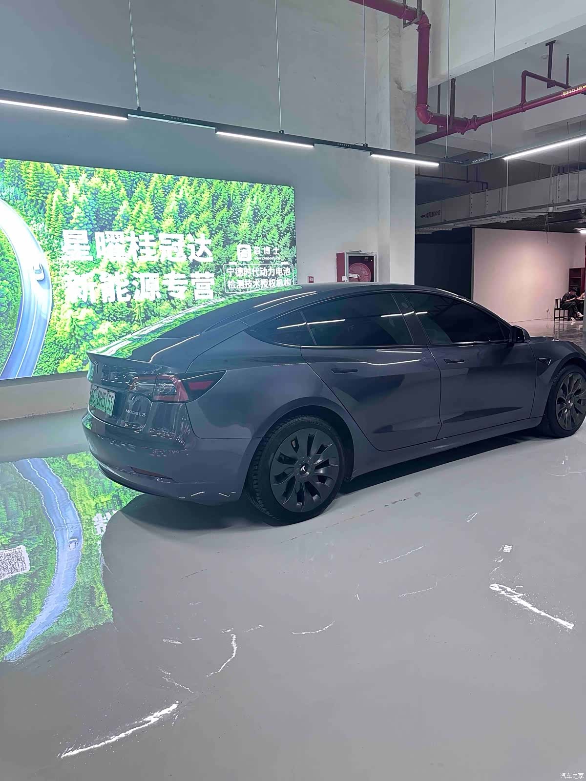 Tesla Model 3, 2022 4