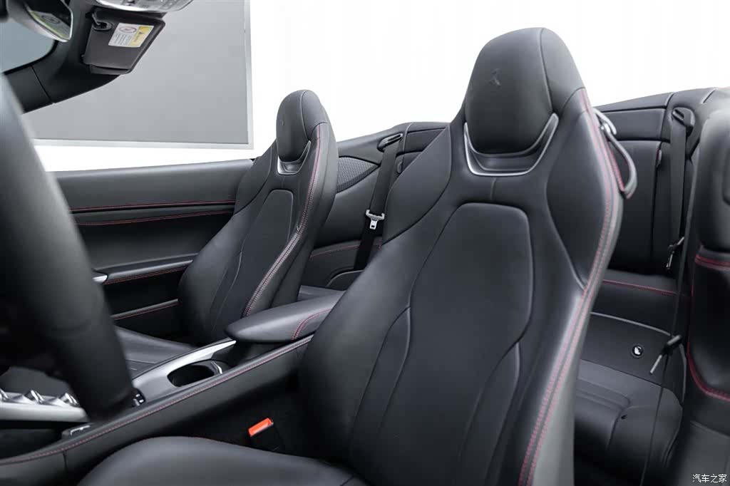 Ferrari Portofino, 2023 9
