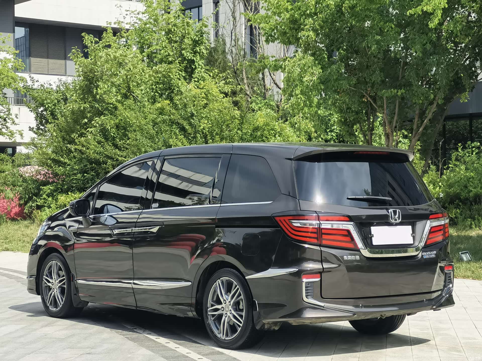 Honda Elysion, 2020 все фото
