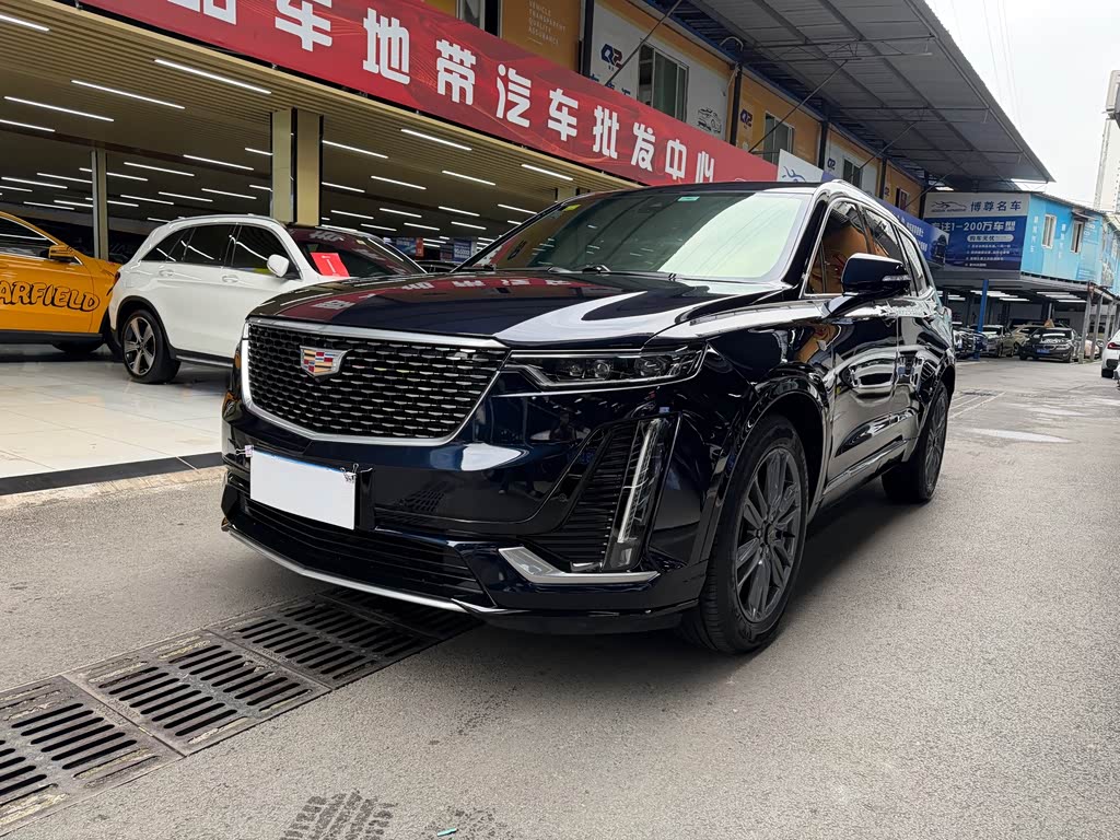 Cadillac XT6