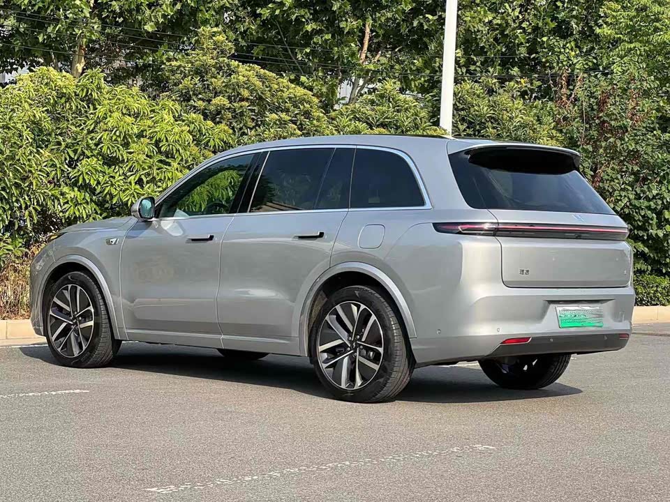 Li Auto Ideal L8