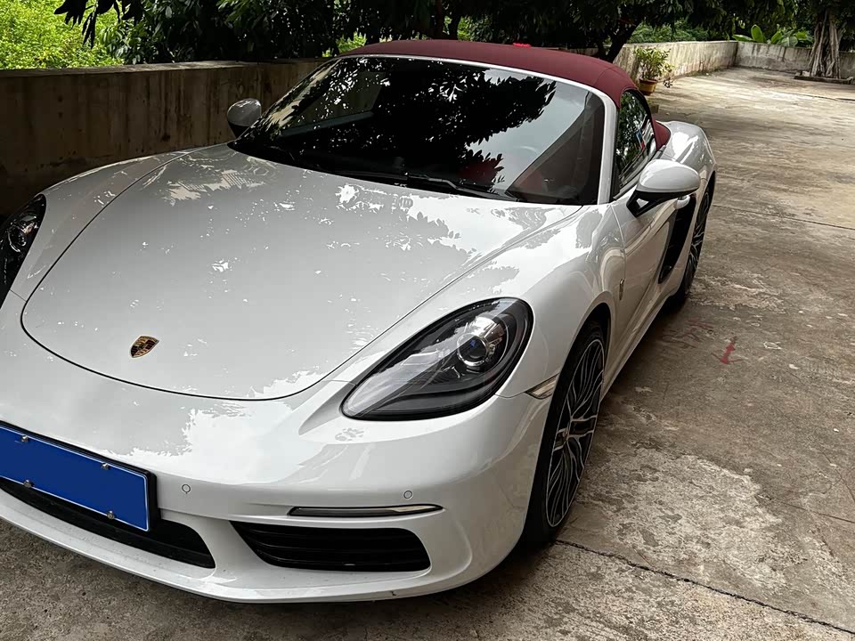 Porsche 718