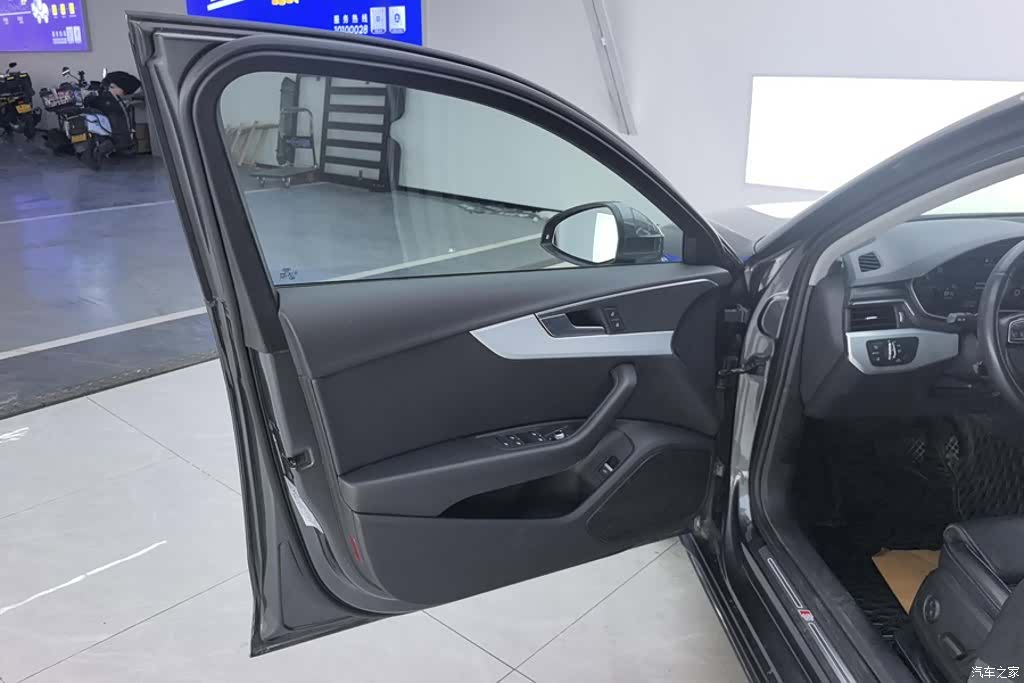 Audi A4L, 2023 7
