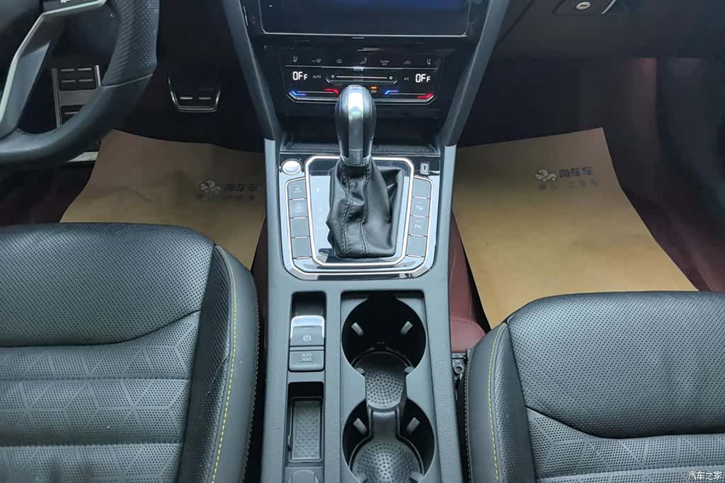 Volkswagen CC, 2021 16