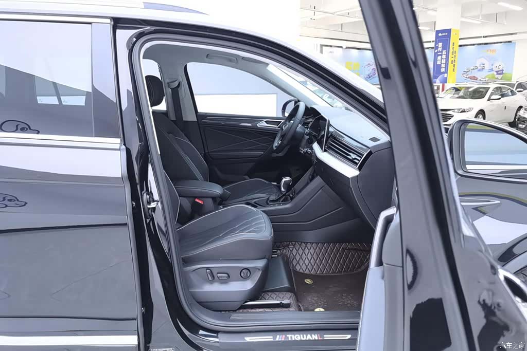 Volkswagen Tiguan L, 2024 8