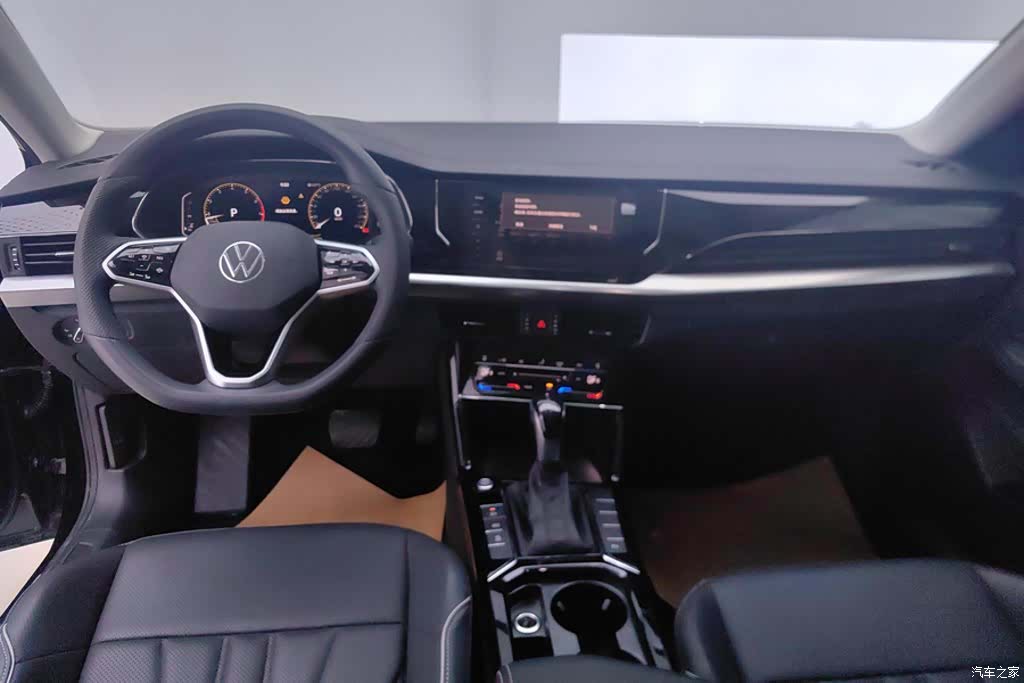 Volkswagen Passat, 2024 12