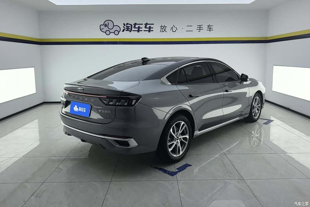 Ford Mondeo, 2024 3