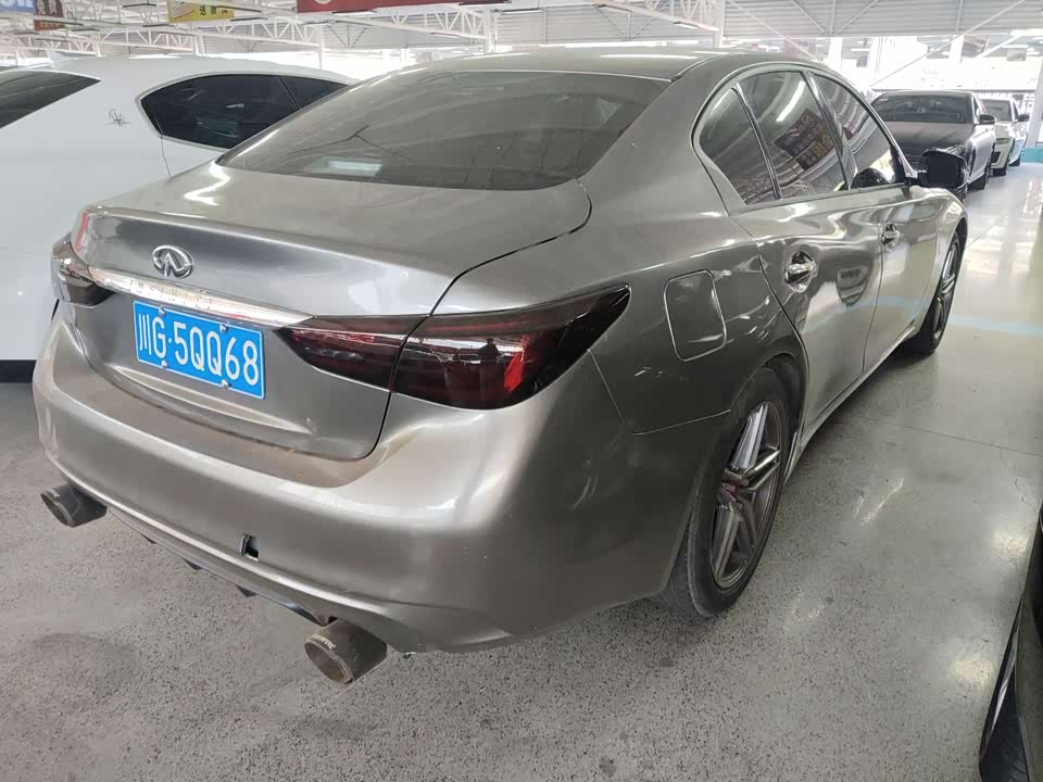 Infiniti Q50L