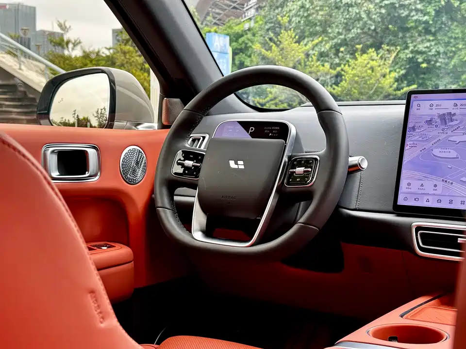 Li Auto Ideal L6