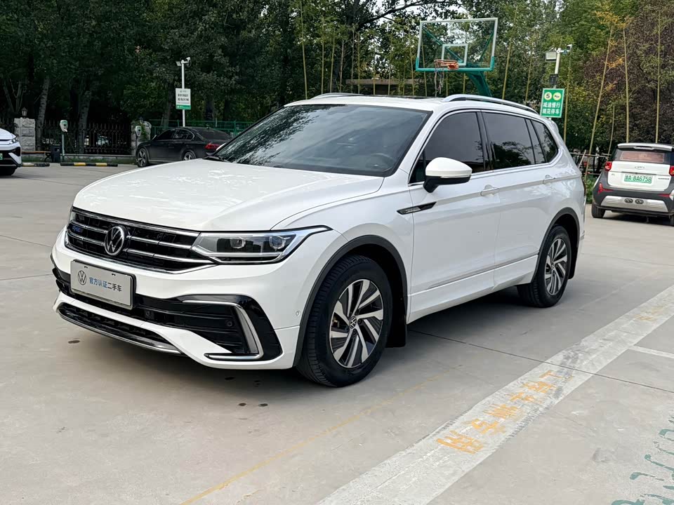 Volkswagen Tiguan L