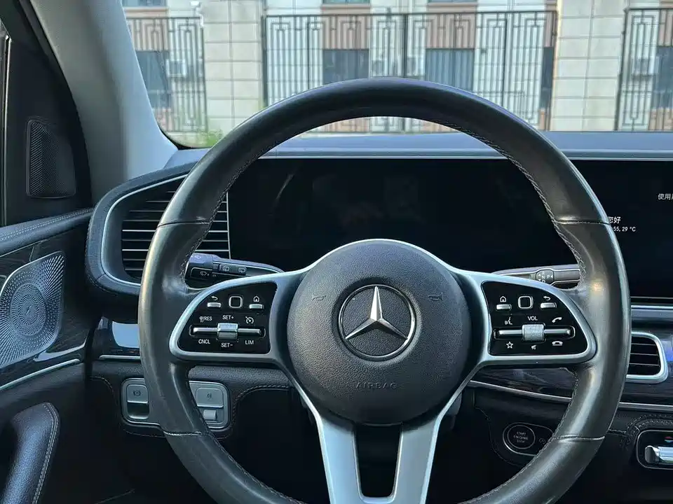 Mercedes-Benz GLS Mercedes-Benz GLS