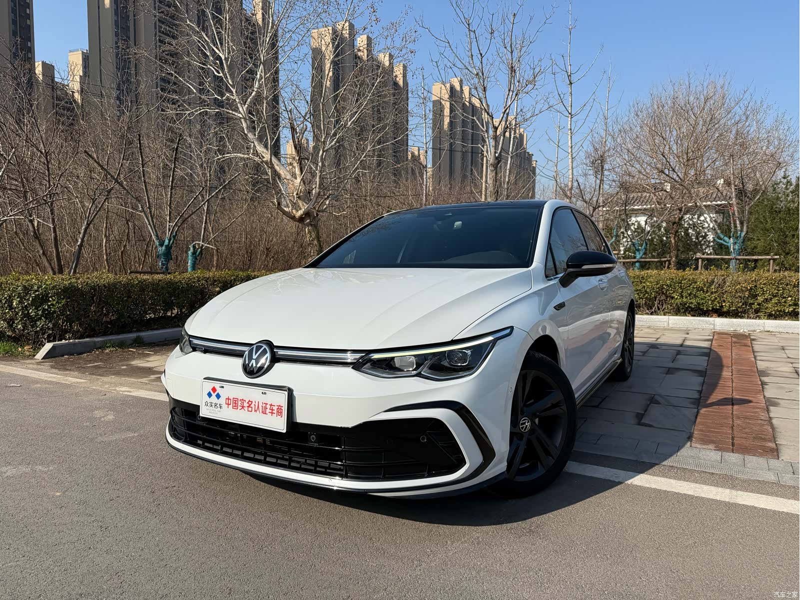 Volkswagen Golf, 2022 все фото