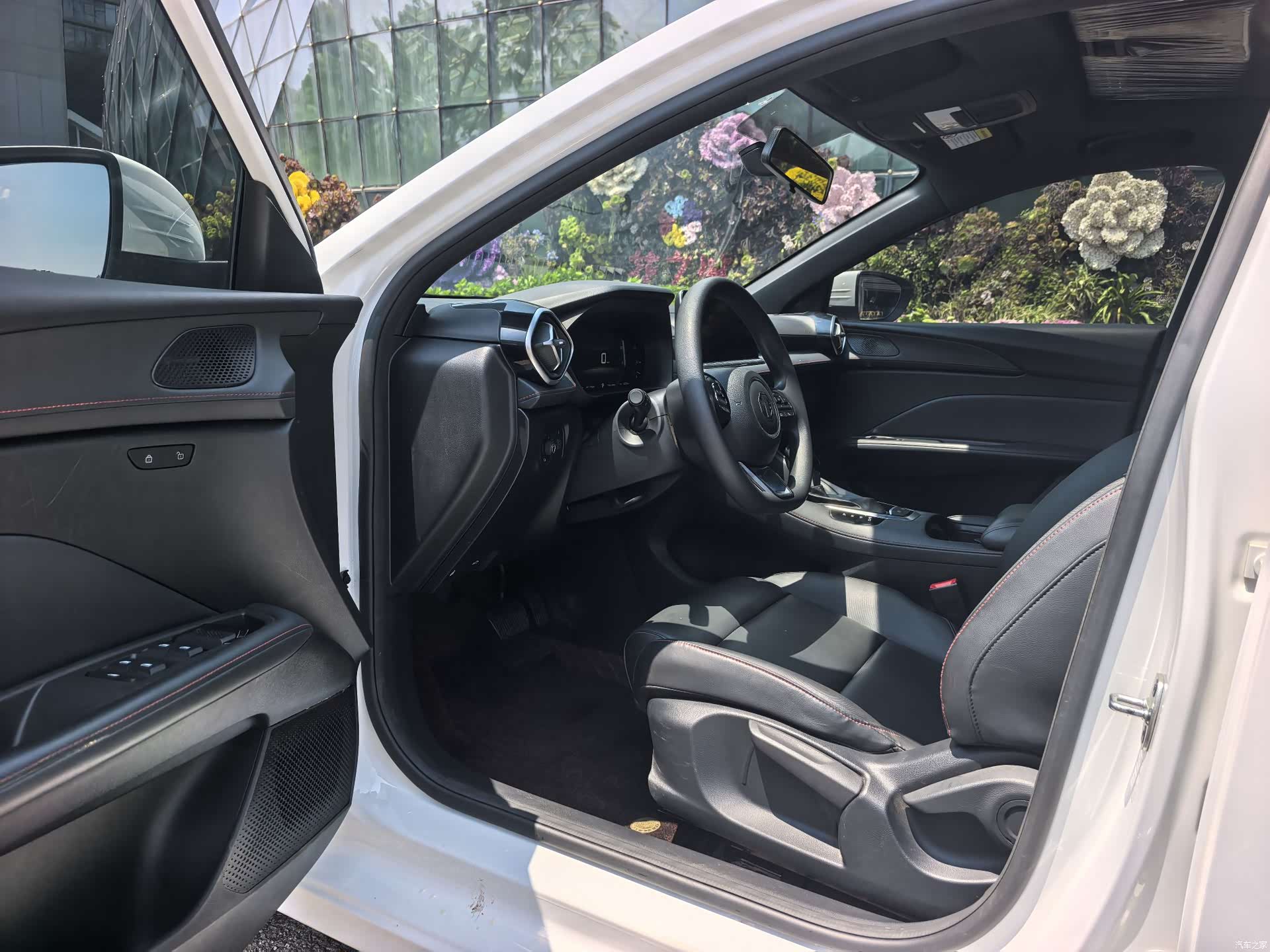 MG MG5, 2025 4