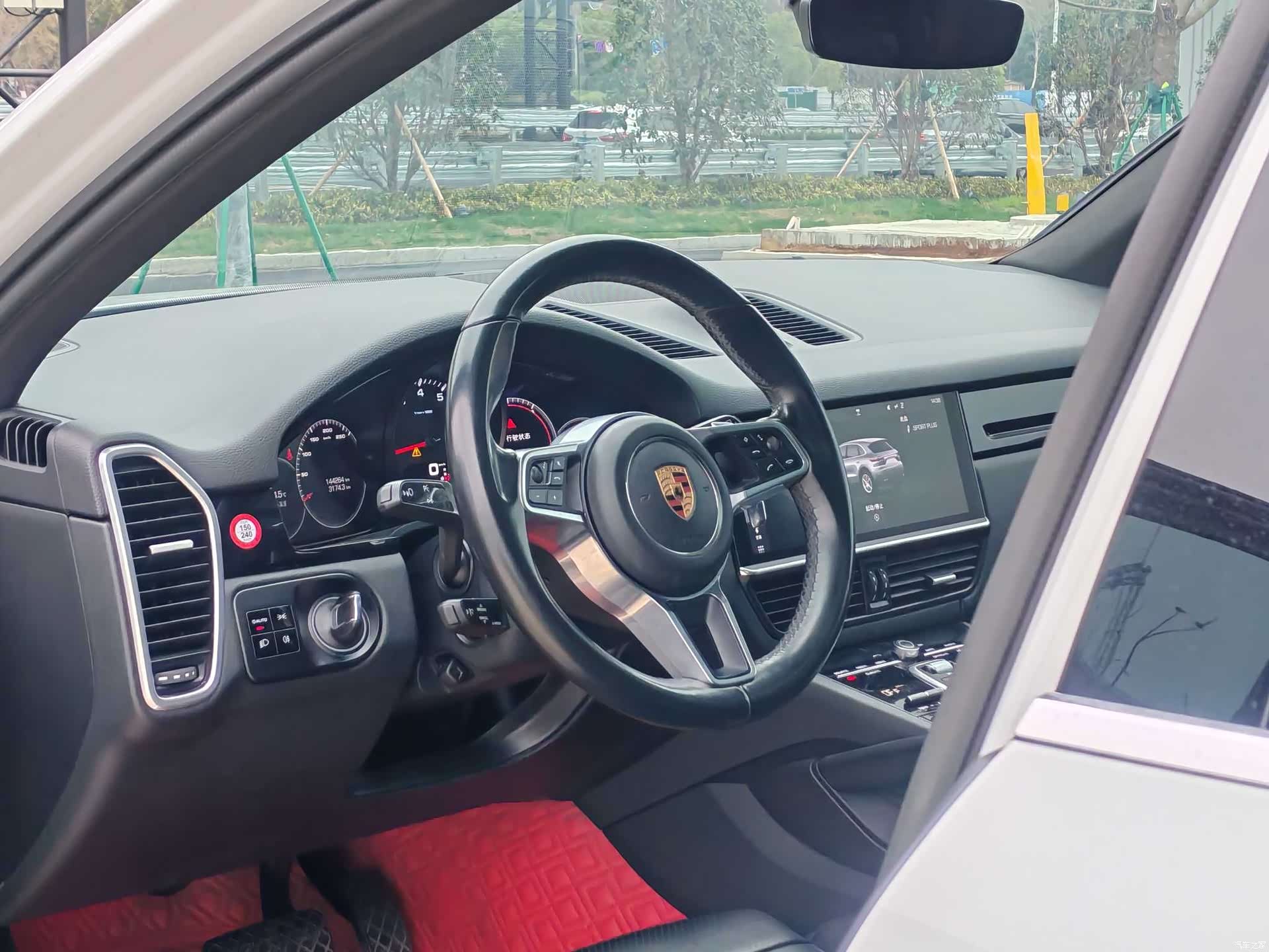 Porsche Cayenne, 2018 9