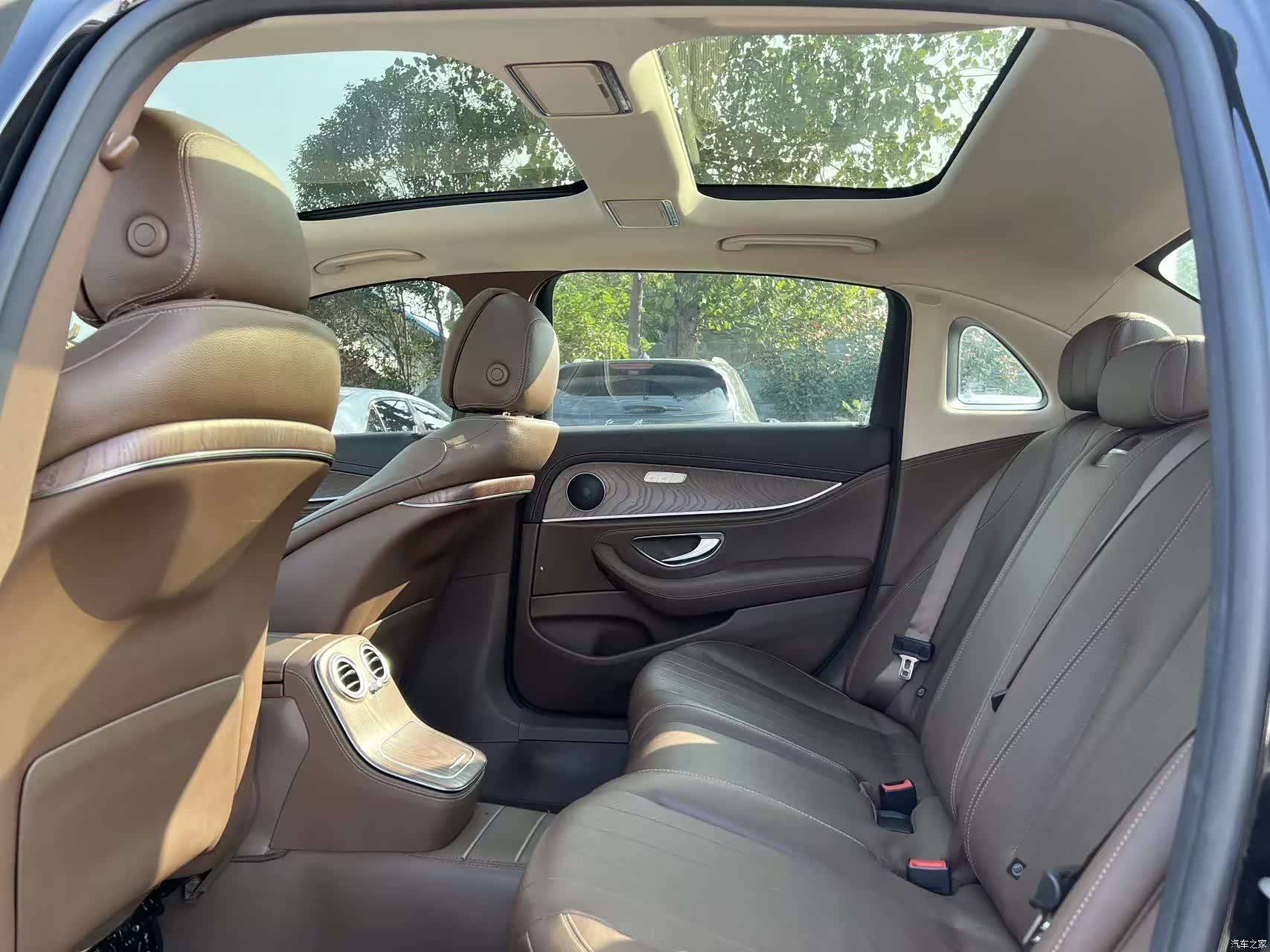 Mercedes-Benz E-Class, 2022 все фото