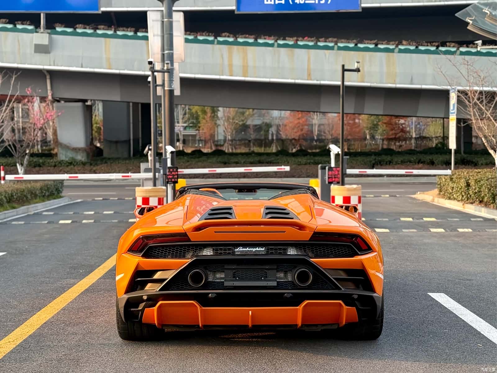 Lamborghini Huracán, 2023 8