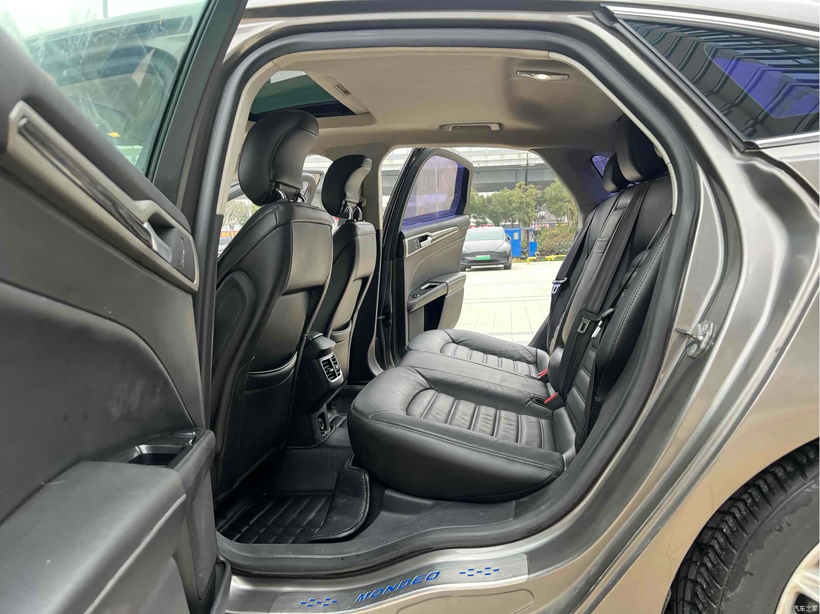 Ford Mondeo, 2015 15
