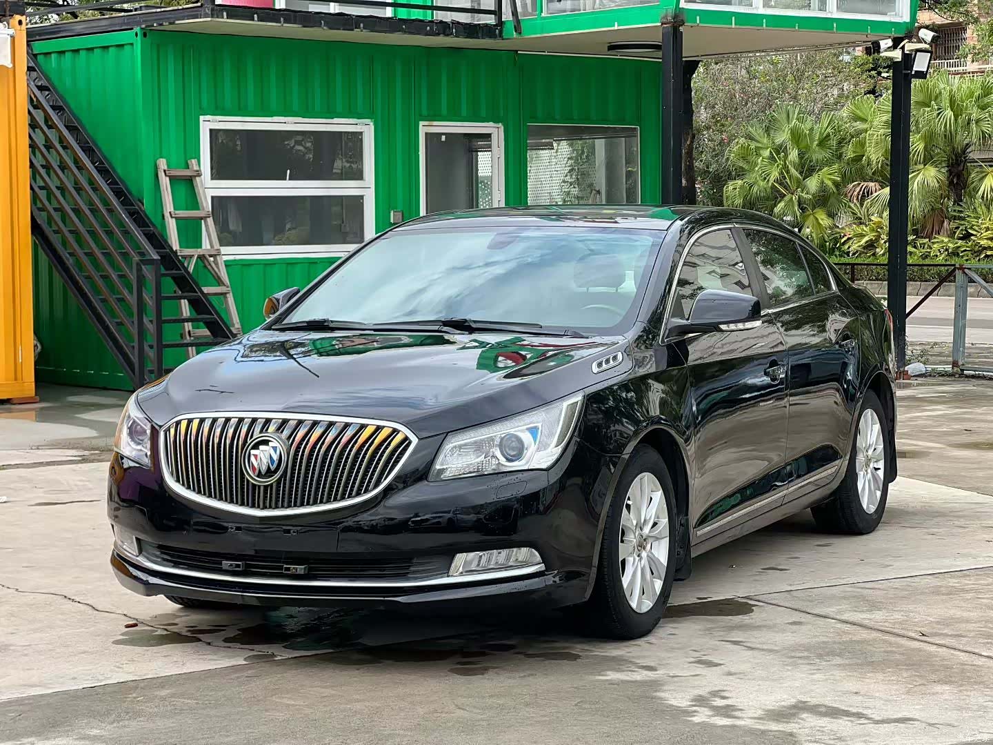 Buick LaCrosse, 2013 1