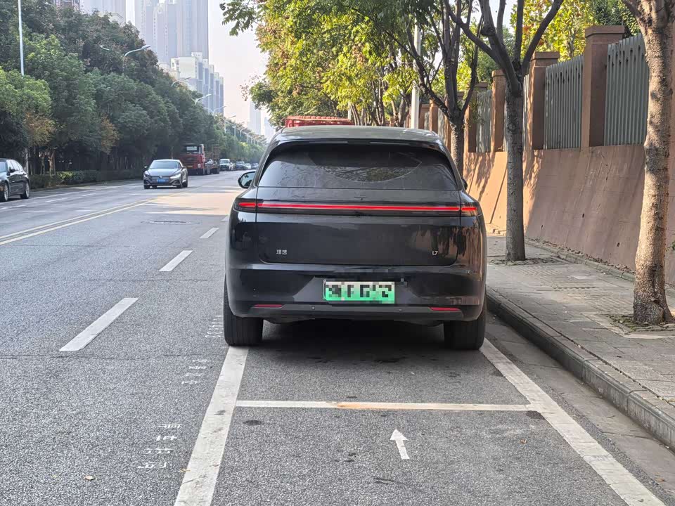 Li Auto Ideal L7