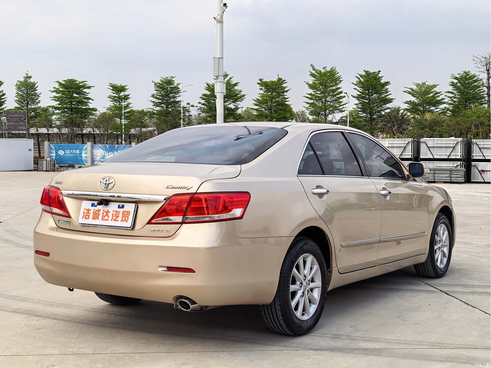 Toyota Camry, 2009 16