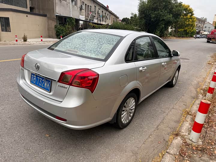 Buick Excelle 2015 1.5L МКПП zun xiang xing