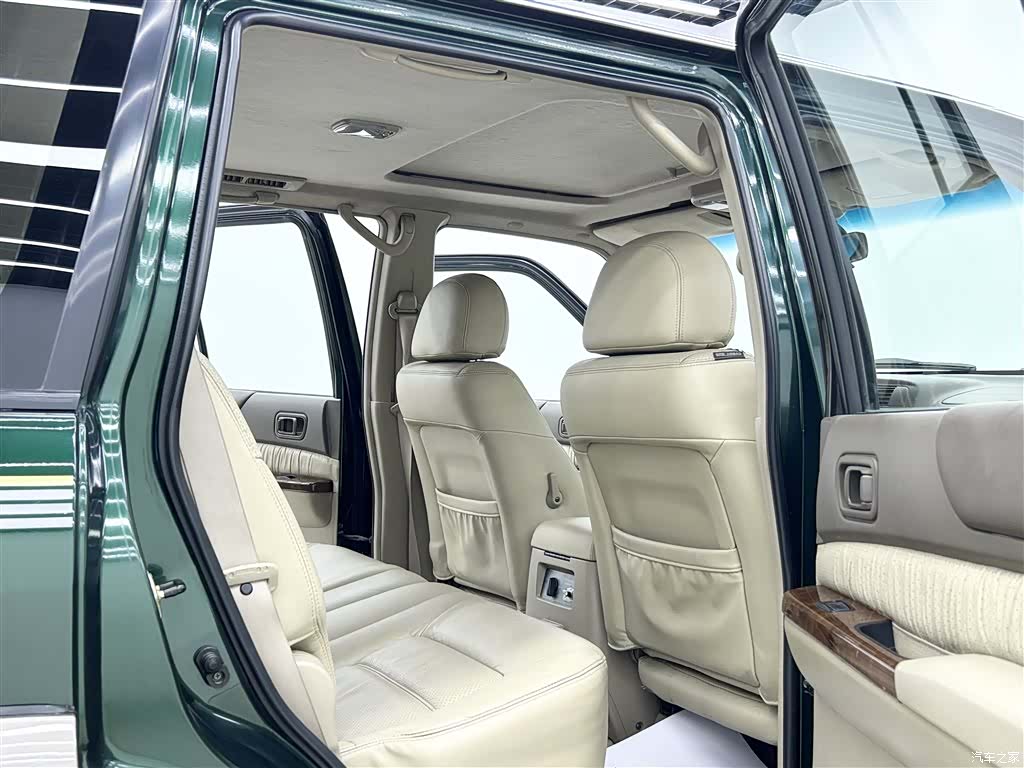 Nissan Patrol, 2004 7