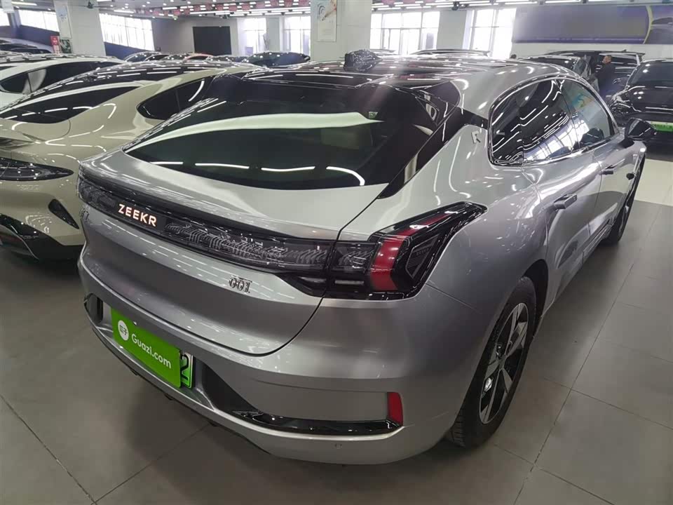 Zeekr 001
