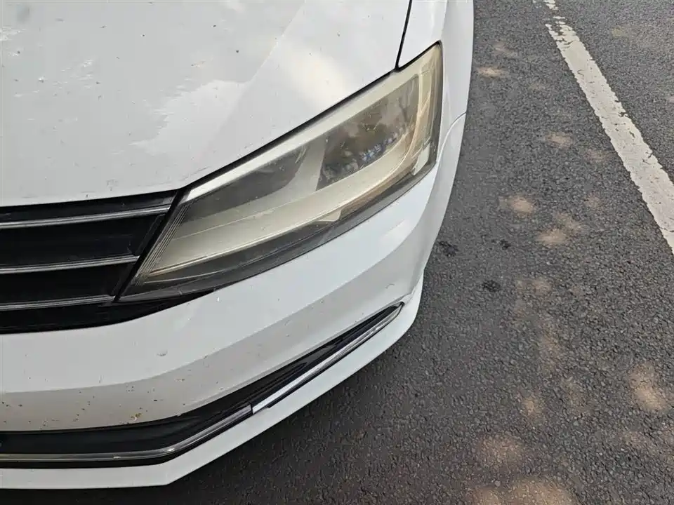 Volkswagen Sagitar Volkswagen Sagitar