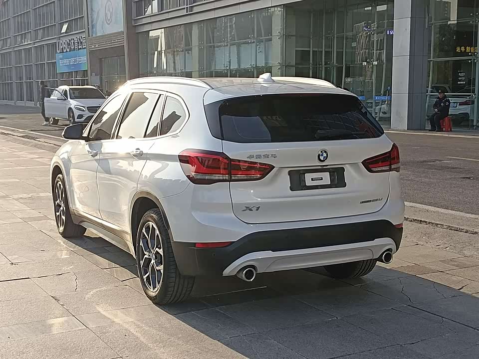 BMW X1