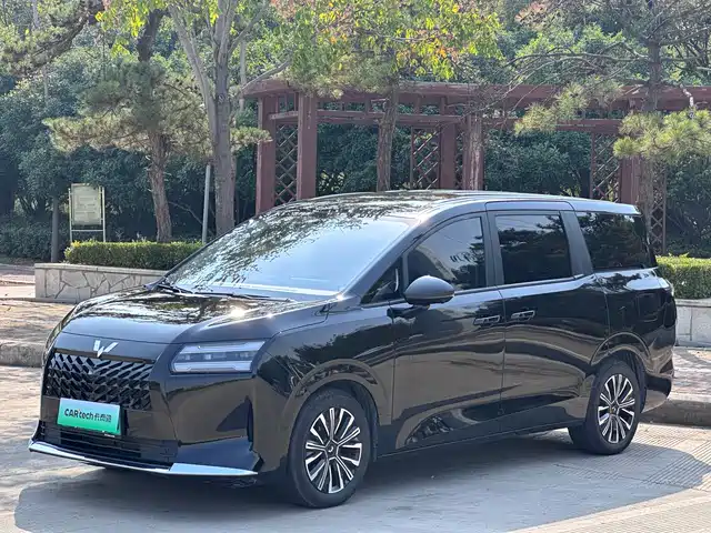 Wuling Starlight 730 EV 2026 — купить из Китая под заказ