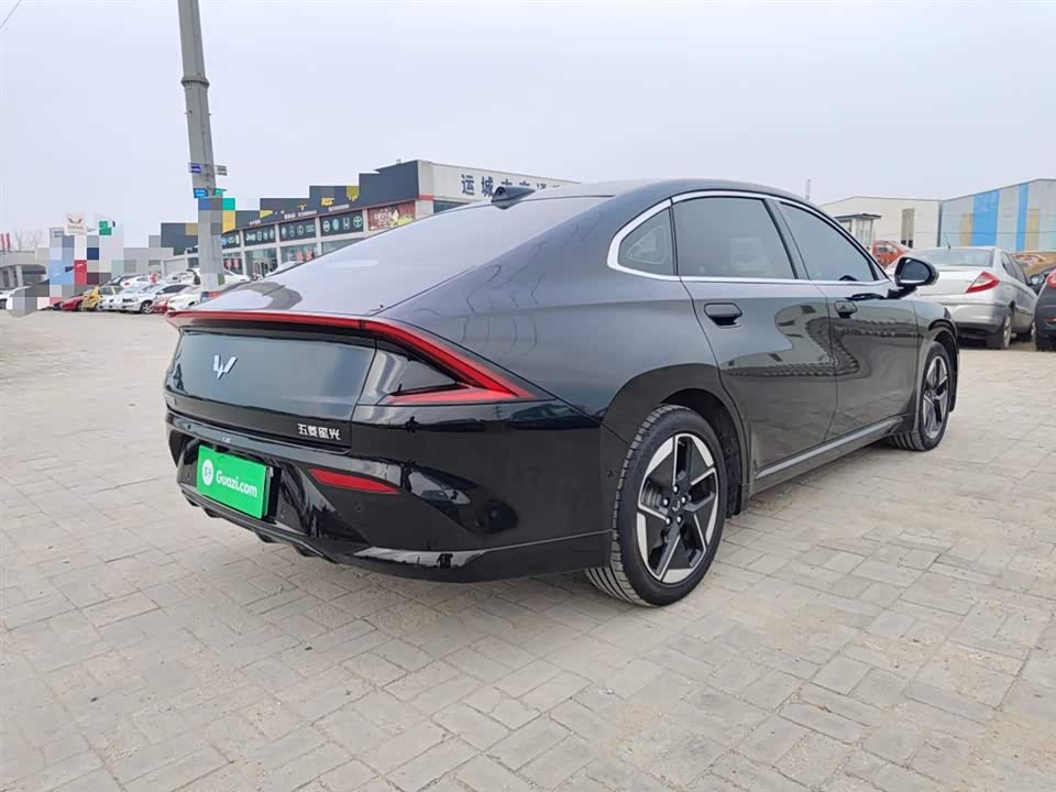 Wuling Wuling Starlight