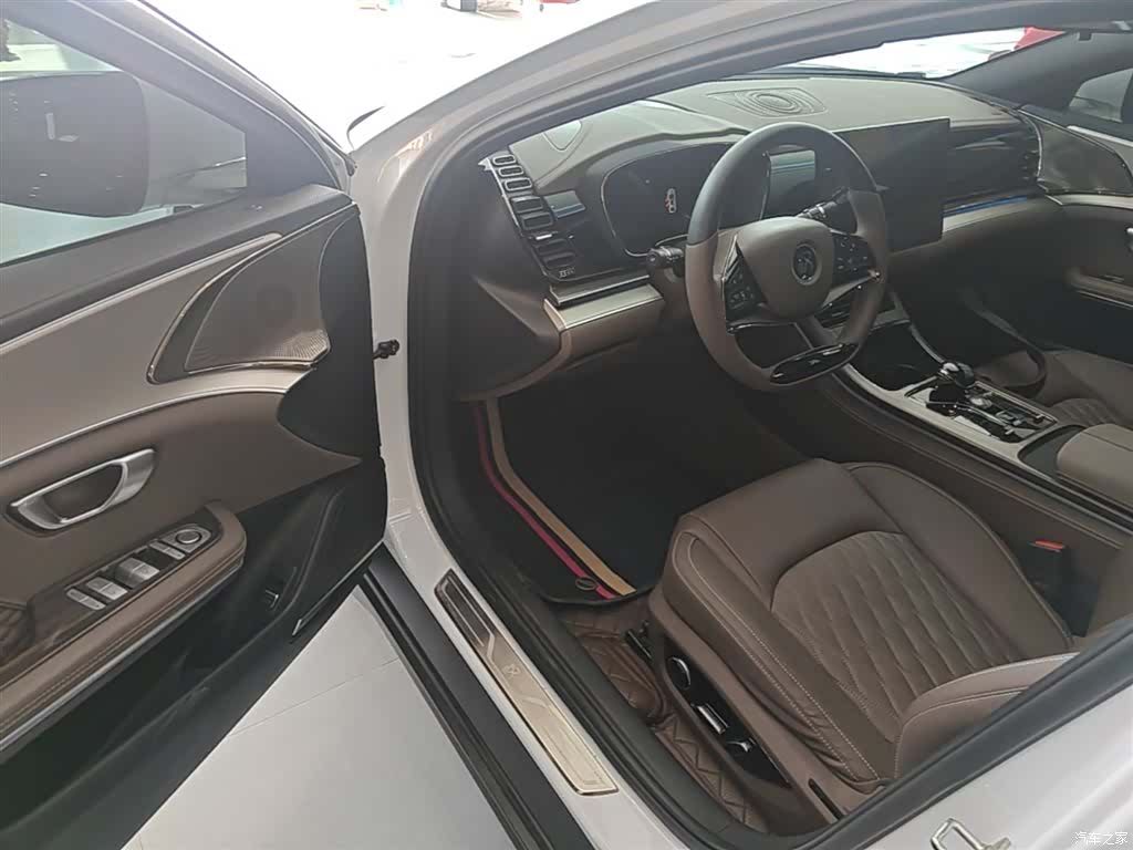 BYD Han, 2023 12
